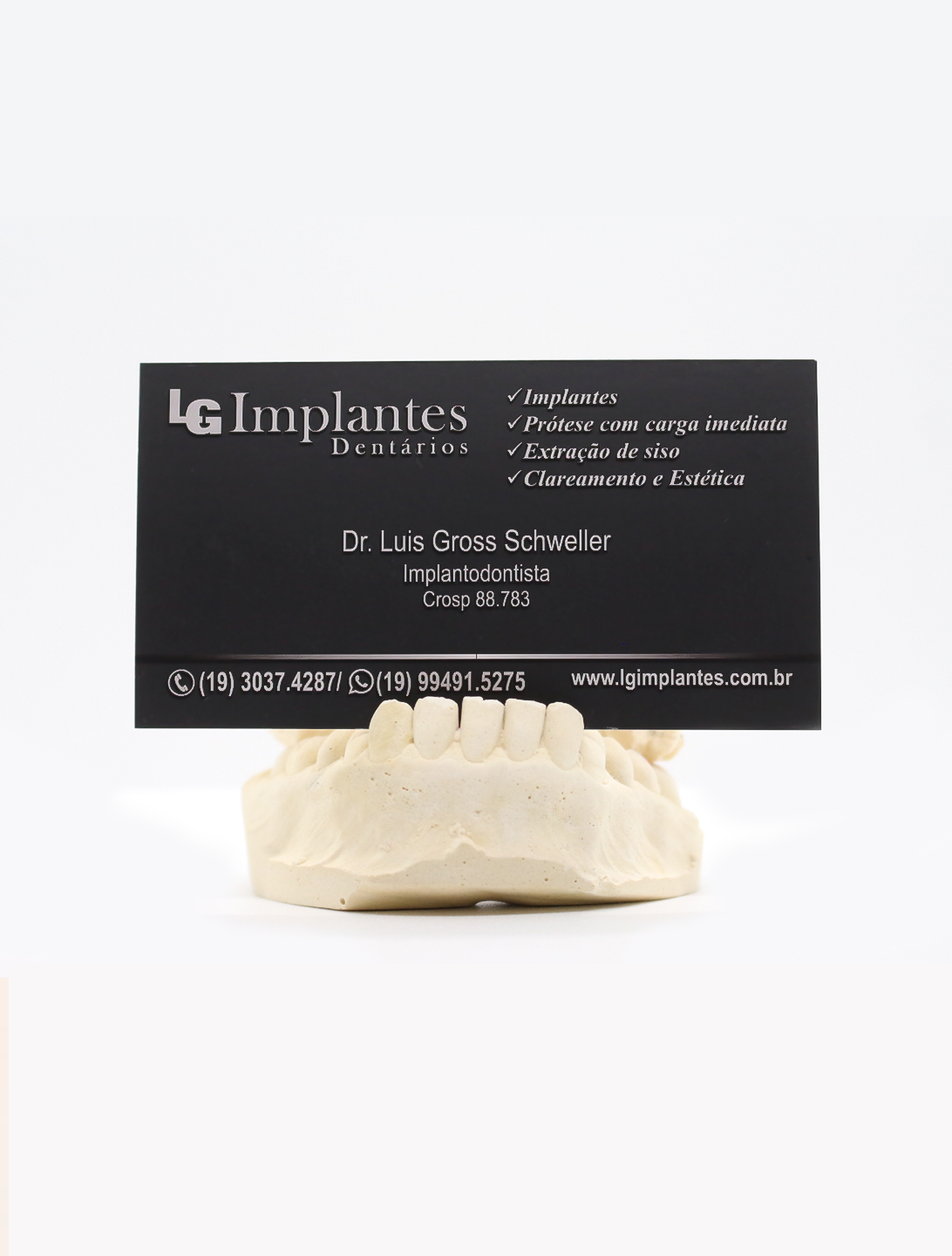 Peça de comunicação para clínica odontológica